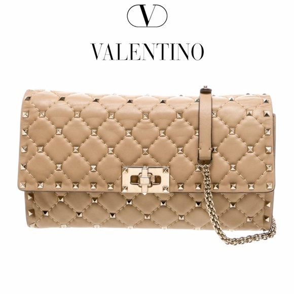 Valentino Garavani Handbags - VALENTINO GARAVANI ROCKSTUD SPIKE QUILTED NAPPA LEATHER CROSSBODY CLUTCH BAG